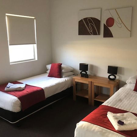 Charlestown Terrace Apartments Нюкасъл Екстериор снимка