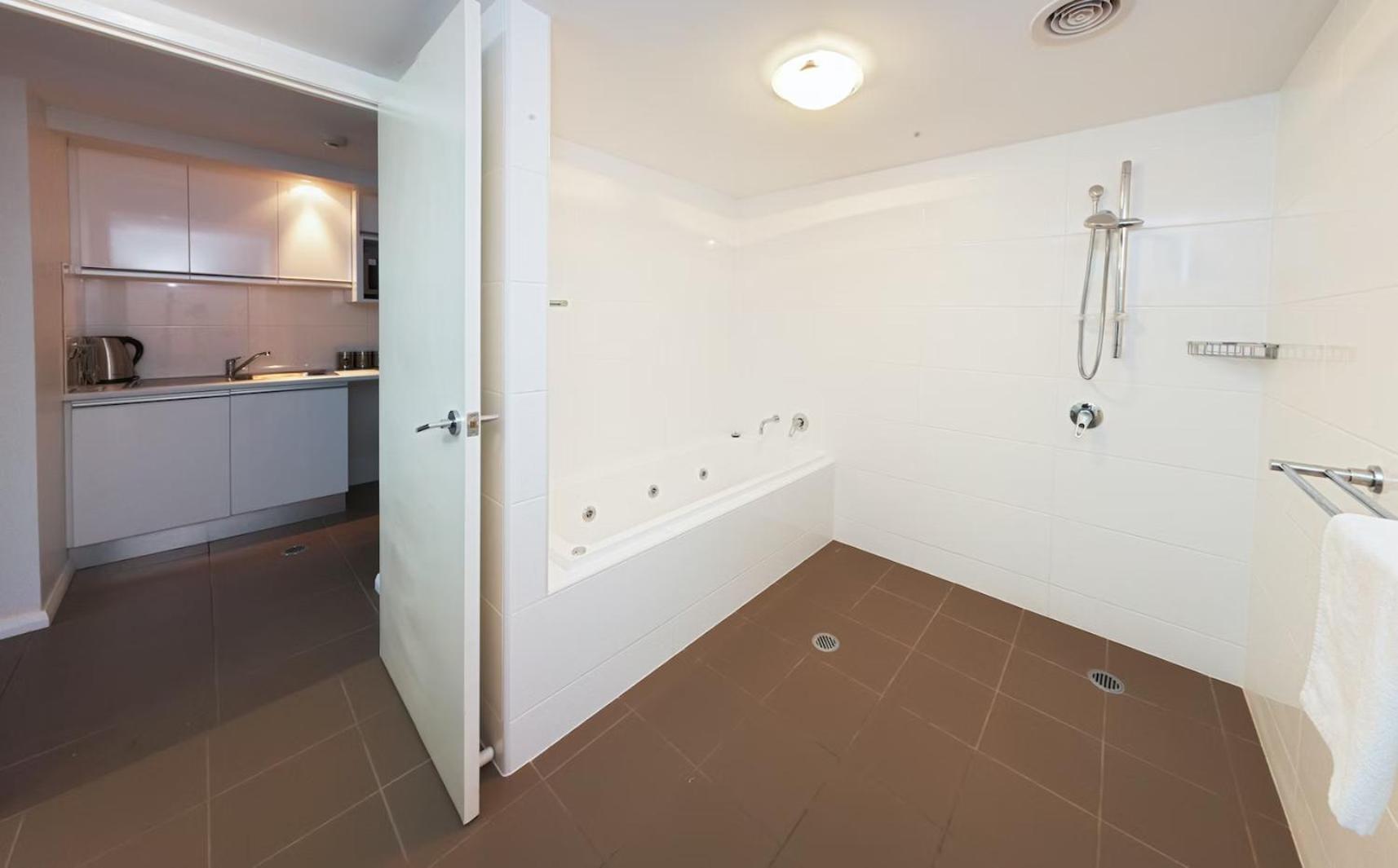 Charlestown Terrace Apartments Нюкасъл Екстериор снимка